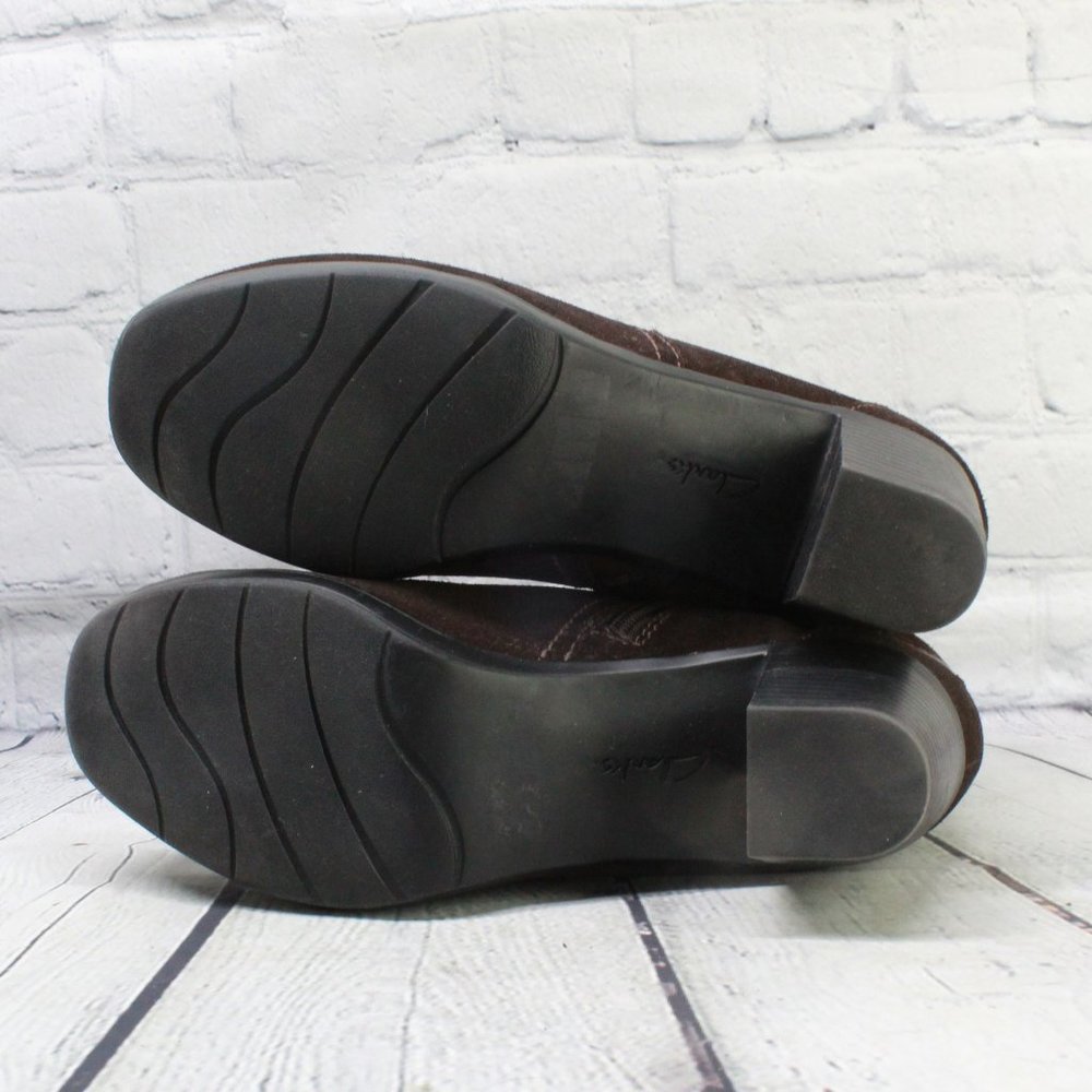 Clarks Brown Suede Braided Strap Side Zip Ankle Booties Size 9 M - Picture 9 of 9